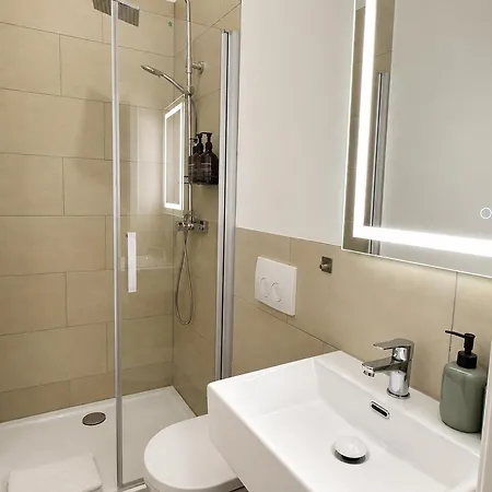Homestay Heaven Homes Dusseldorf